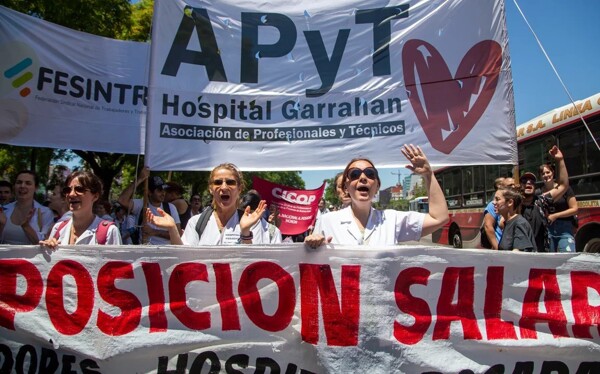 Protests in Buenos Aires for Public Health