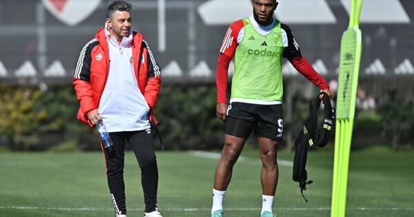 Защитная сила и трудности в нападении у CARP
