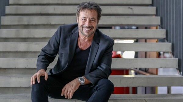 Ricky Sarkany presenta su libro y denuncia a Meta