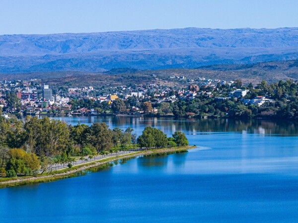 Precios de entretenimiento para el verano 2026 en Villa Carlos Paz