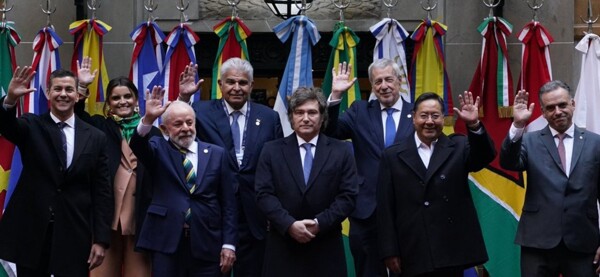 Милеи может посетить саммит Меркосура, чтобы продвигать свободную торговлю