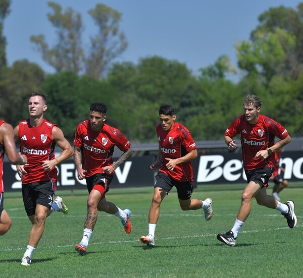 Ривер Плейт начинает предсезонную подготовку в Сан-Мартин-де-лос-Андес