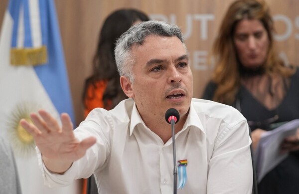 Депутат Паульон: Попытка провести бюджет без диалога привела к поражению