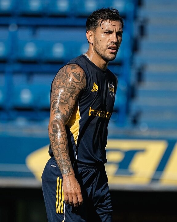 «Бока» определила состав на матч с «Расингом» в полуфинале