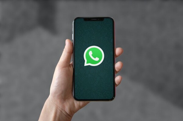 Как удалить чат с Meta AI в WhatsApp