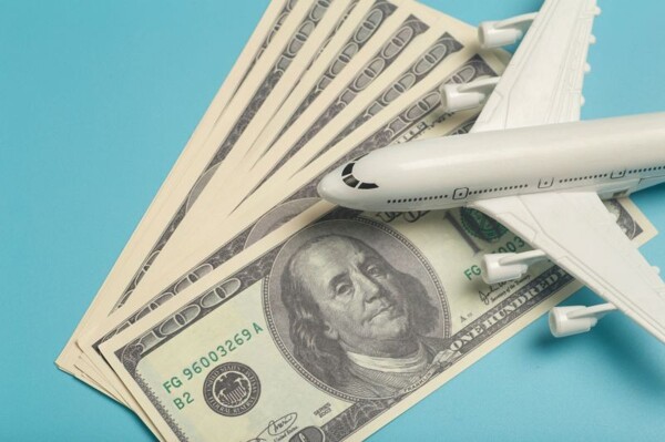 Увеличение эмиссионного туризма и акции Travel Sale