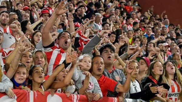 Estudiantes de La Plata запускает программу поощрений для болельщиков, отправляющихся в Кордобу