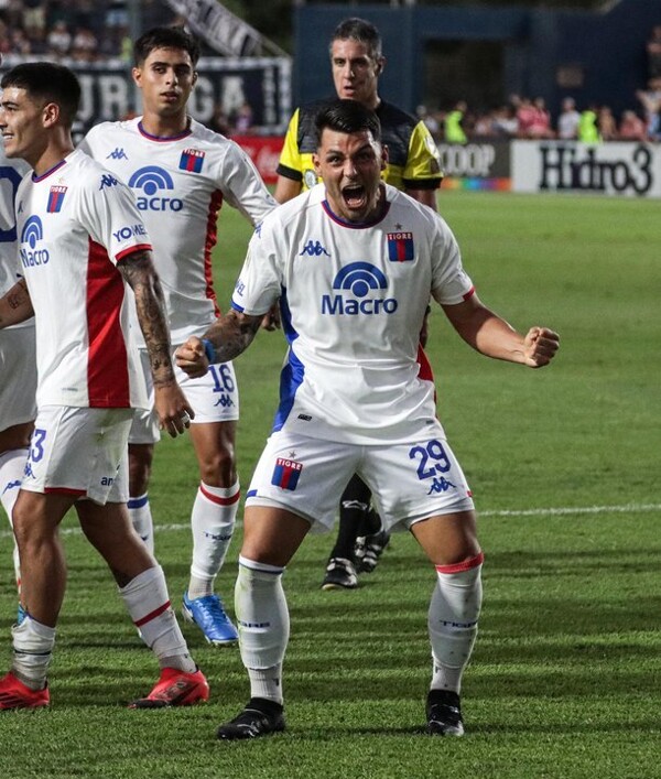 Tigre Triumphs with 4-1 Victory Over Independiente Rivadavia