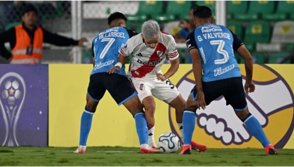 Fan Discontent Over River Plate's Exclusive Broadcast