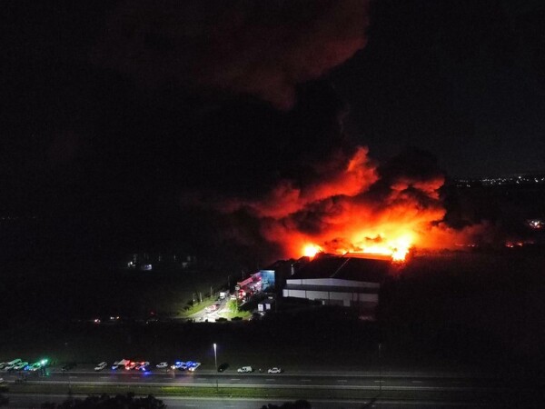 Взрыв в промышленном парке Эсейса: как минимум 20 пострадавших