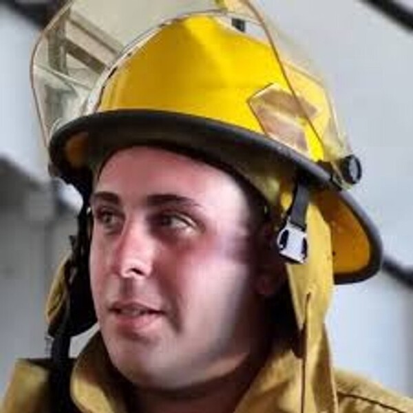 Пожарный погиб в Буэнос-Айресе после наезда автомобиля